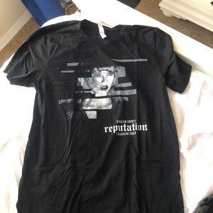 Taylor Swift Reputation Stadium Tour Shirt